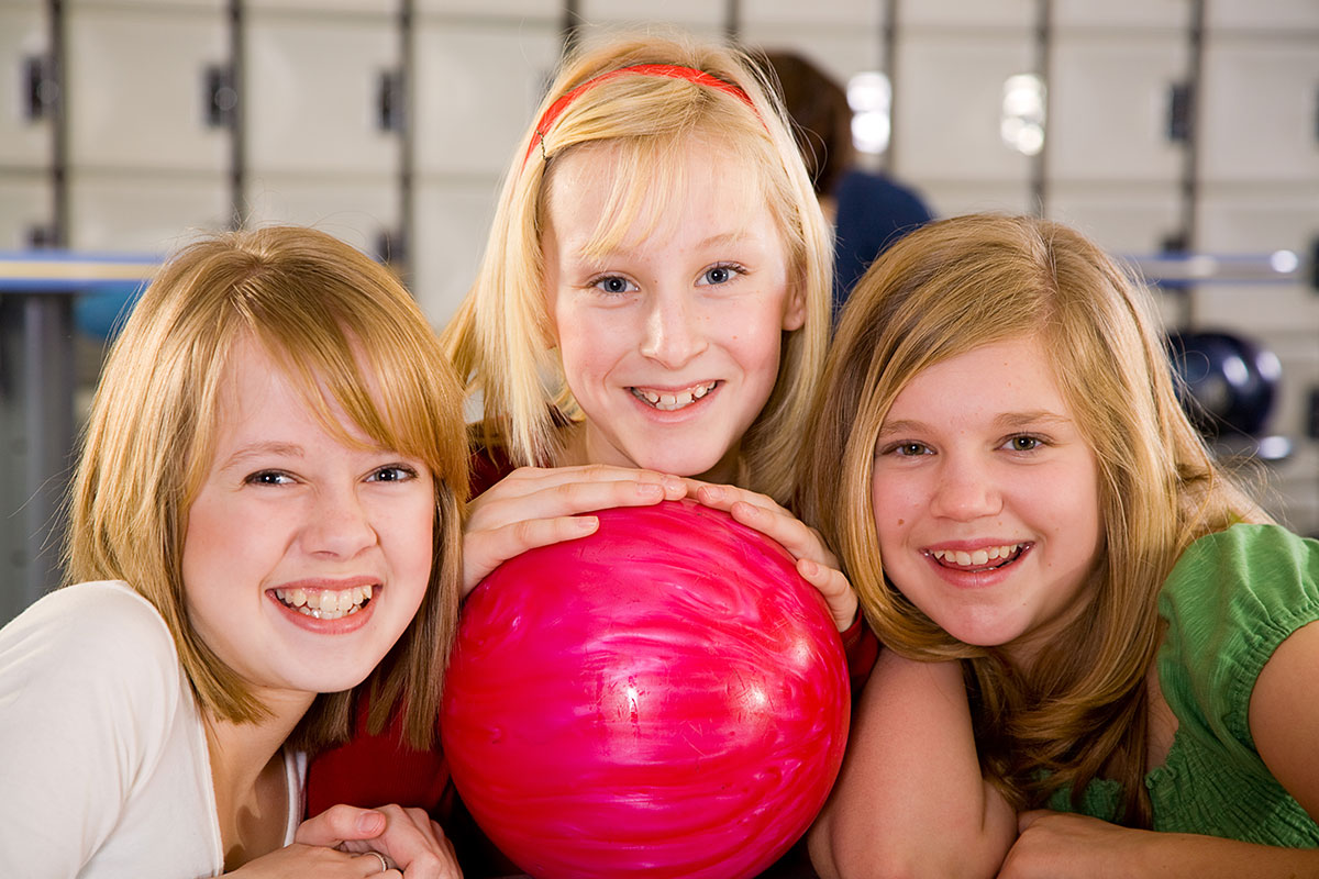 kids-bowling